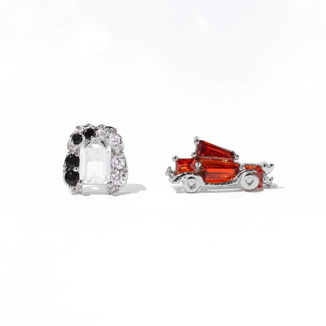 Disney Villains Cruella de Vil Studs - Image 5