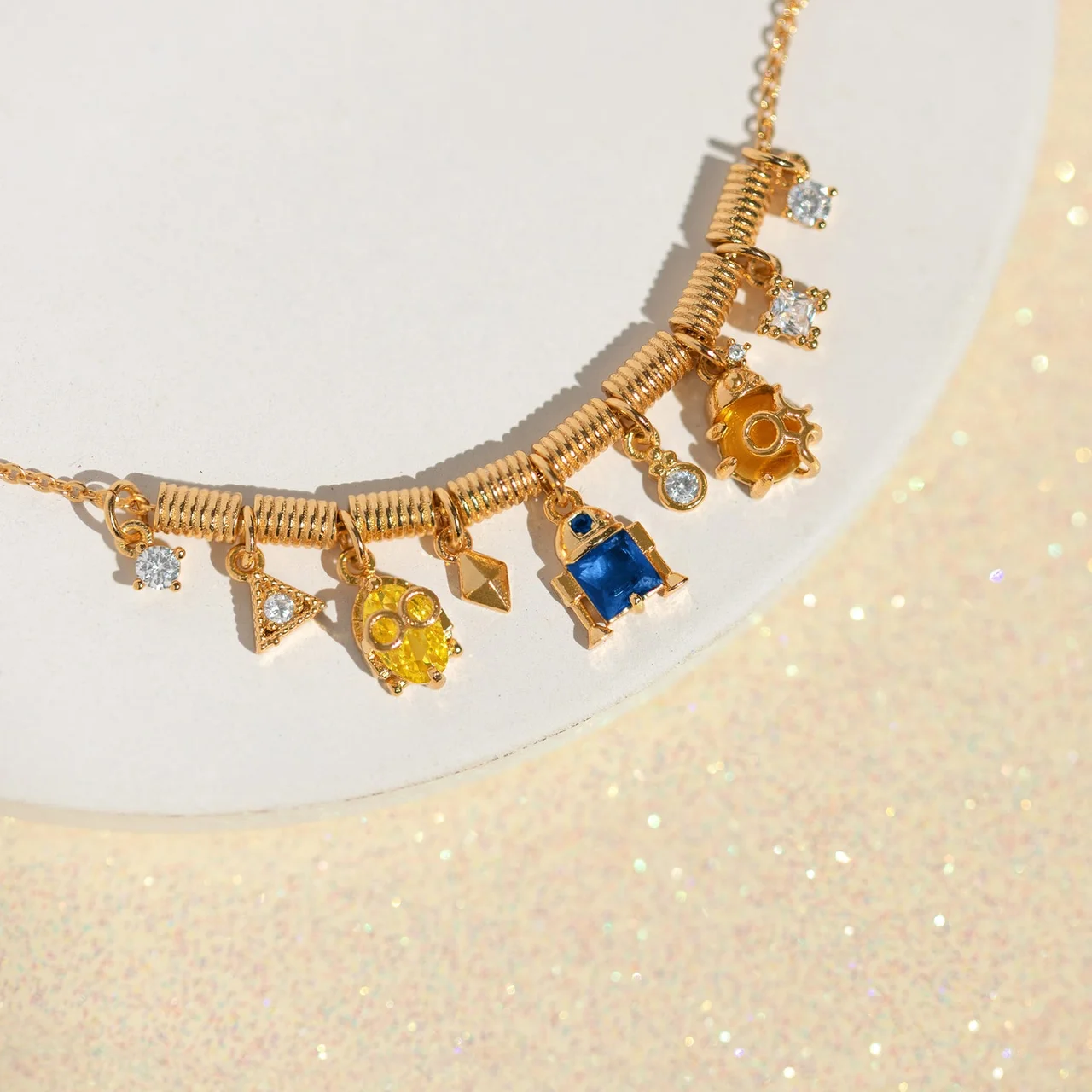 Star Wars™ Droids Charm Necklace - Image 3