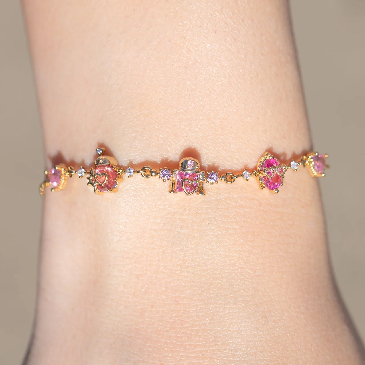 Star Wars™ Sparks Fly Bracelet - Image 3