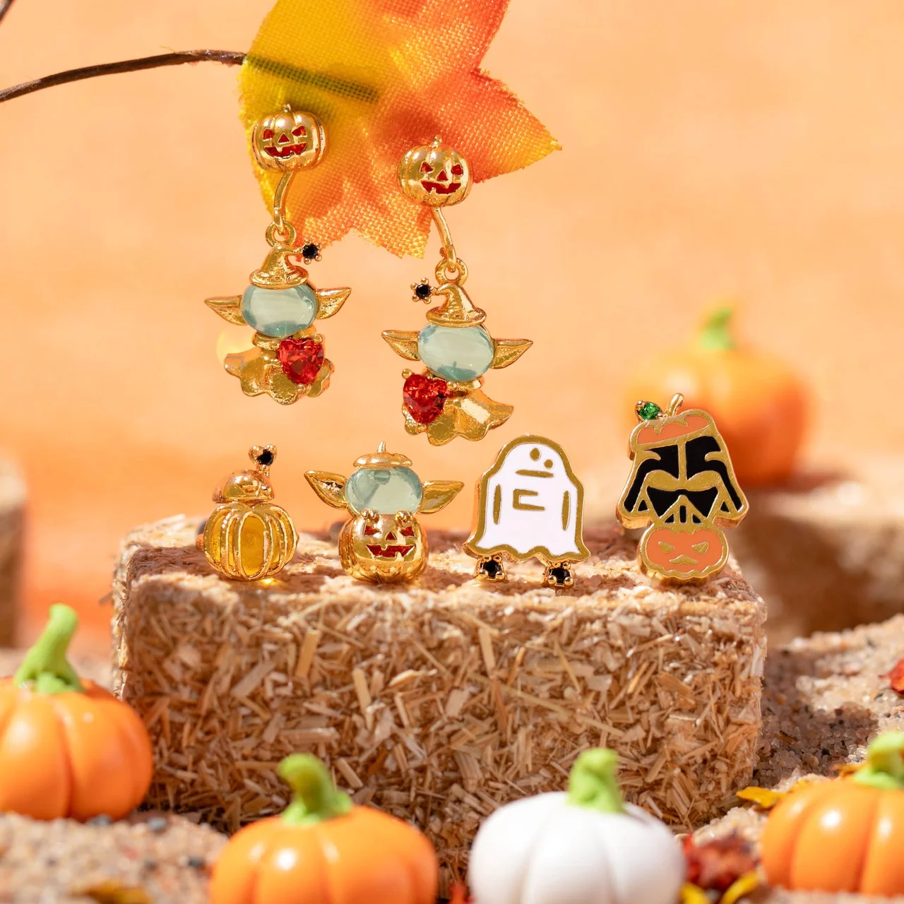 Star Wars™ This Is The Spooky Way Dangle Earrings - Image 3