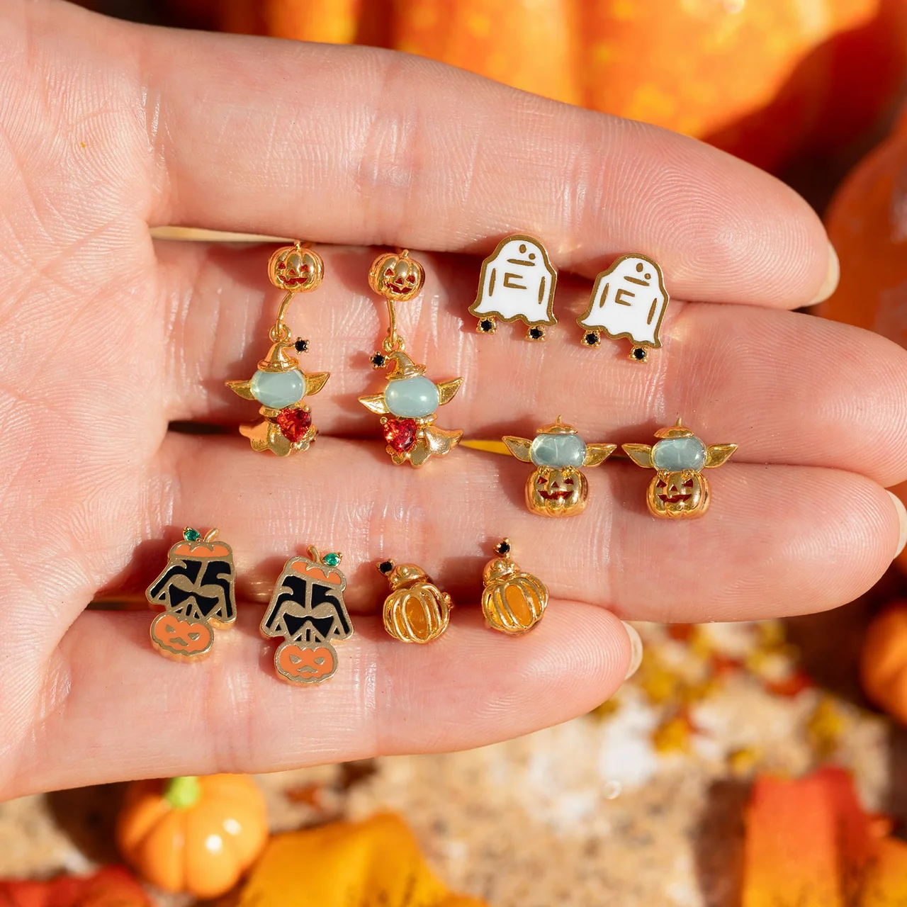 Star Wars™ This Is The Spooky Way Dangle Earrings - Image 4