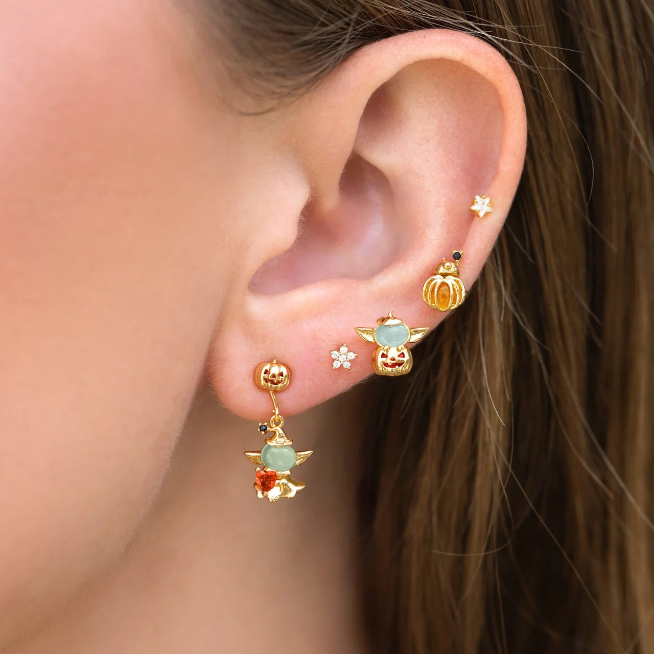 Star Wars™ This Is The Spooky Way Dangle Earrings - Image 9